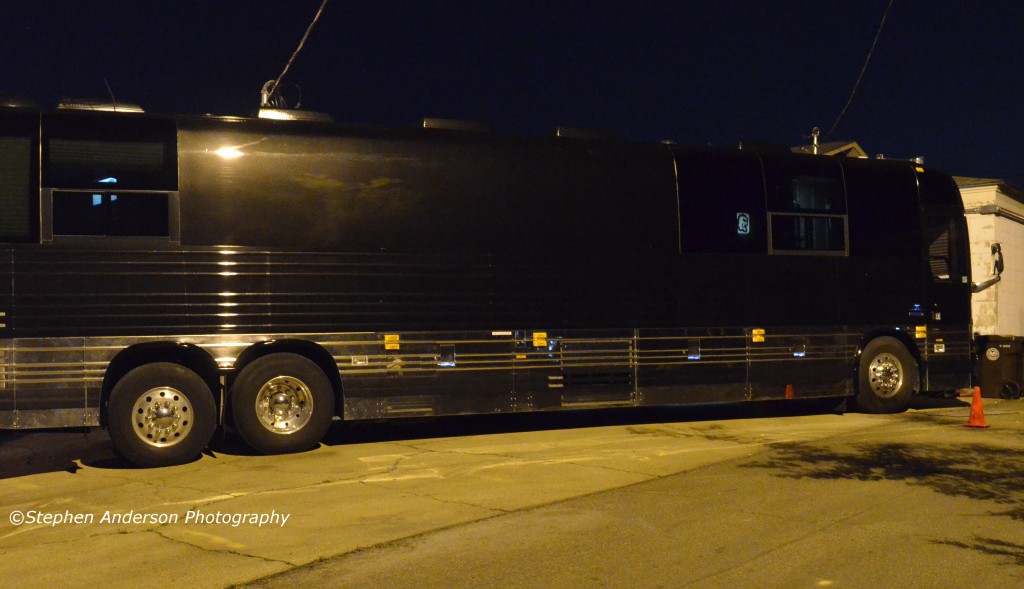 the lone bellow bus